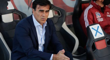 Gustavo Quinteros prolongó por dos temporadas más su vínculo con Colo Colo