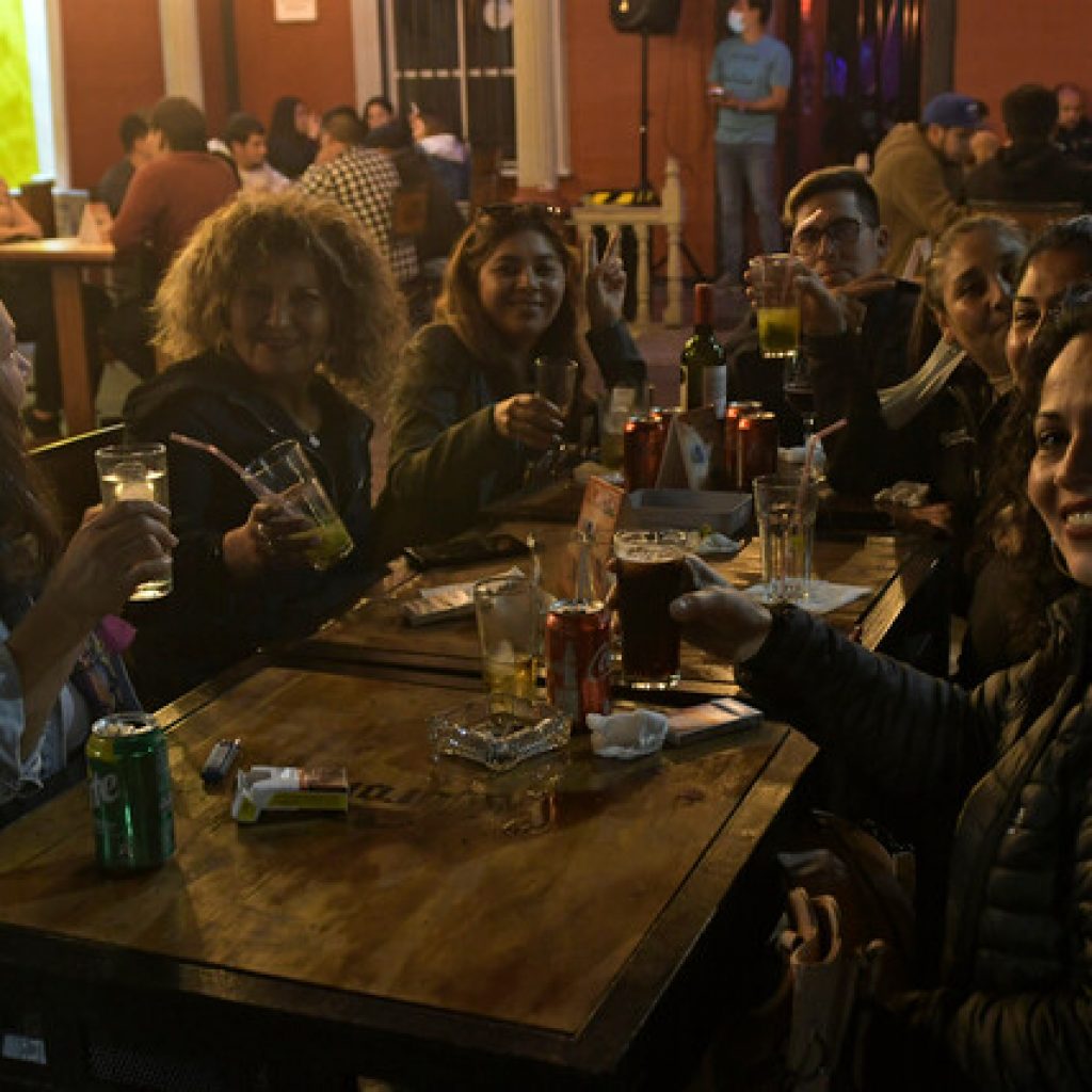 Esta madrugada se vivió la primera noche sin toque de queda