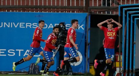 Gabriel Norambuena firmó su primer contrato profesional con Unión Española