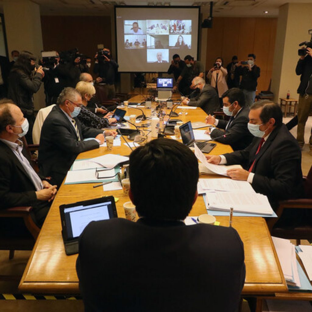 Comisión de Constitución del Senado aprobó en particular proyecto de indulto