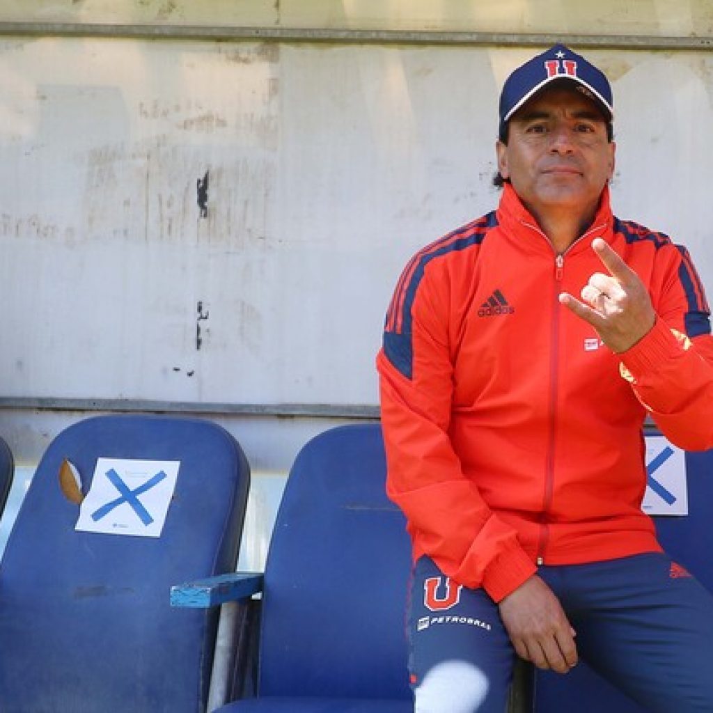 Esteban Valencia continuará como entrenador de Universidad de Chile