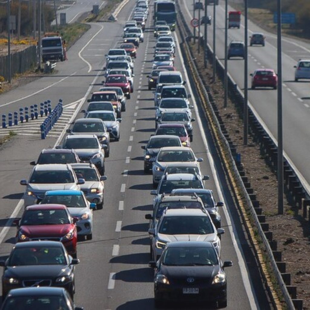 Más de 250 mil vehículos han salido de la Región Metropolitana