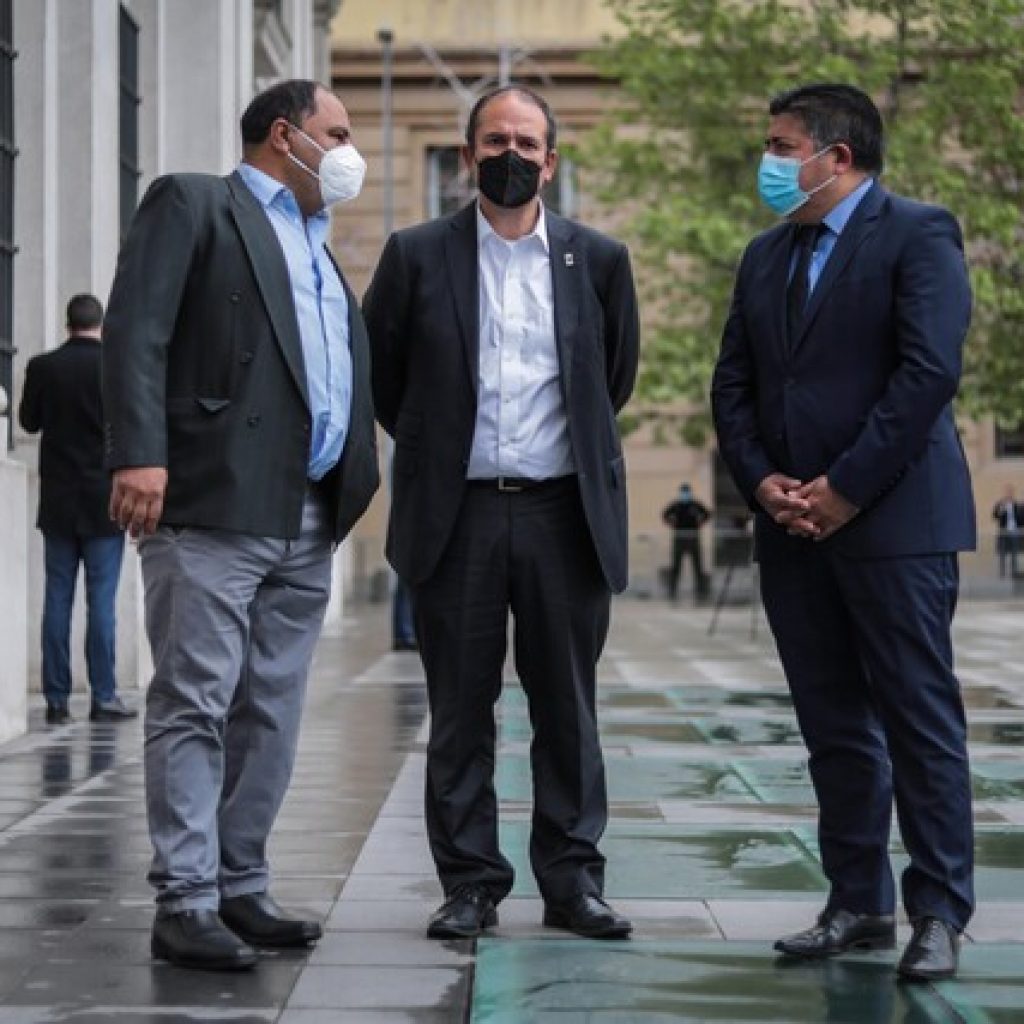 Díaz invita a Piñera a abordar todos los problemas y no sólo de orden público