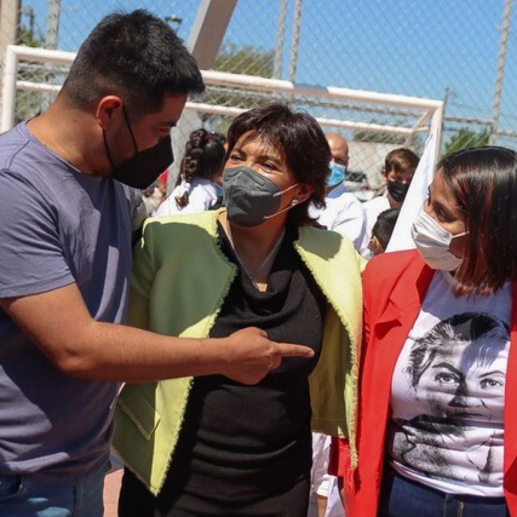 Provoste suspende actividades de campaña por contacto estrecho