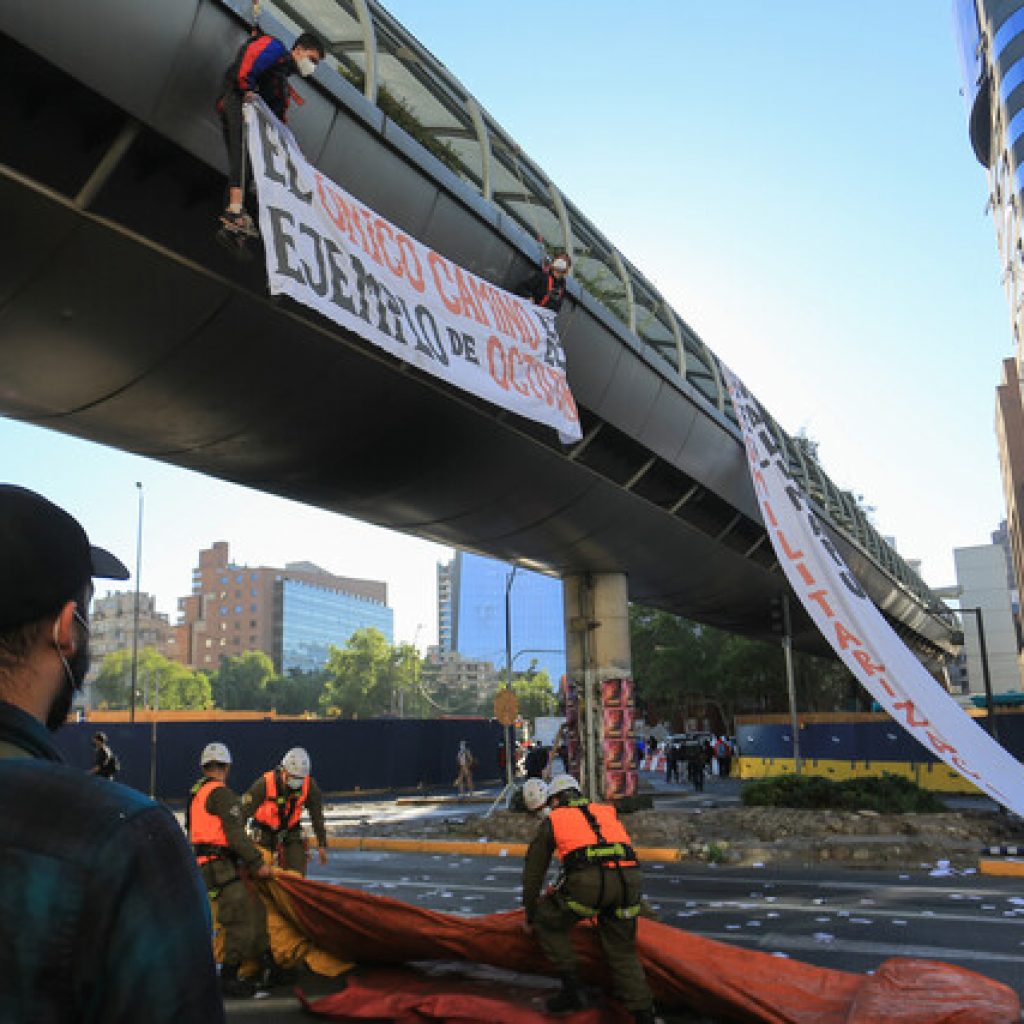 2° Aniversario 18-O: Se registran cortes de tránsito y barricadas en la capital