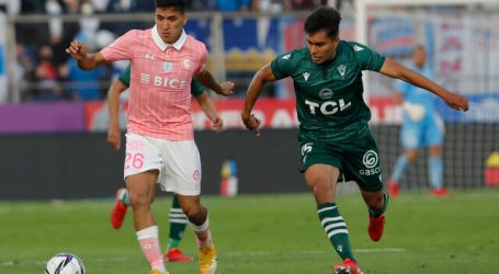 La UC cumple con su tarea al vencer con sufrimiento a Santiago Wanderers