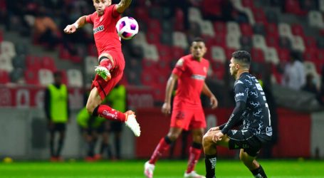 México: Claudio Baeza dijo presente en empate de Toluca ante Santos