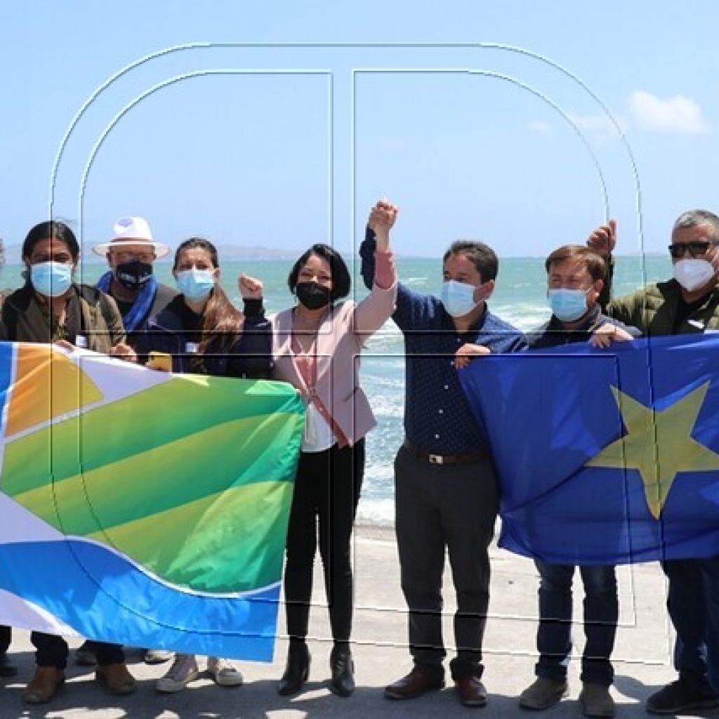 Coquimbo y Atacama firman convenio para proteger el Archipiélago de Humboldt