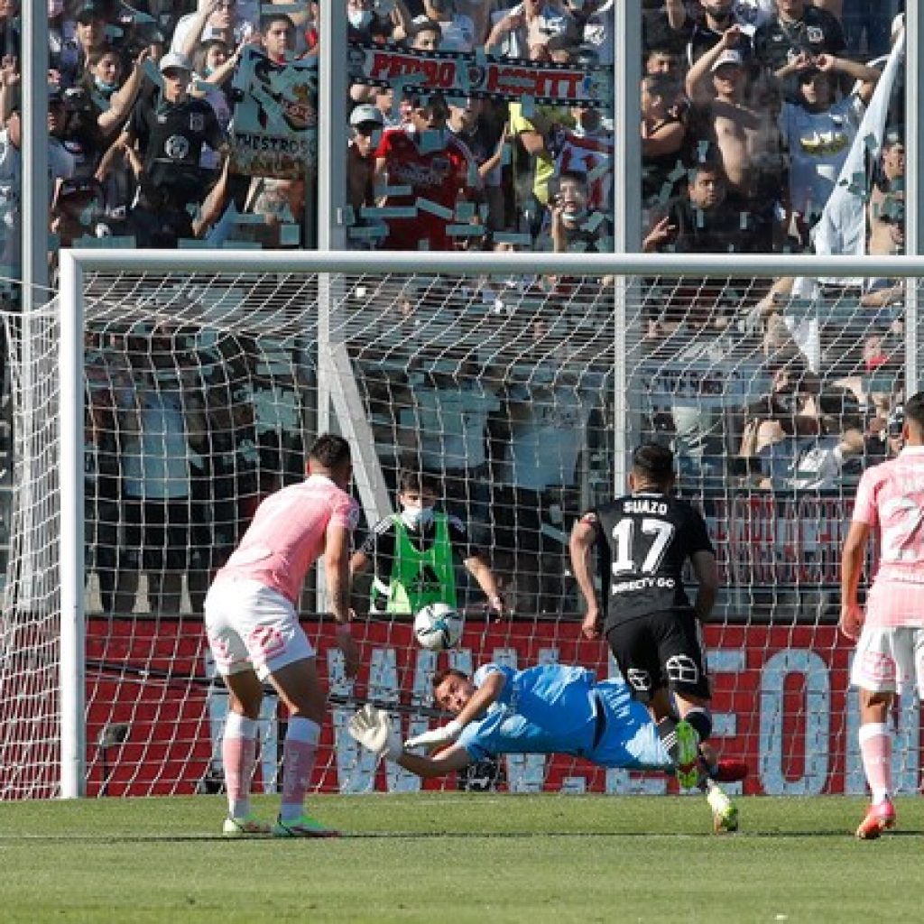 Colo Colo vino desde atrás para derrotar a la UC y acaricia el título