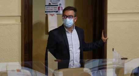 Silber manda ultimátum a Goic para tramitar cierre del comercio a las 19 horas