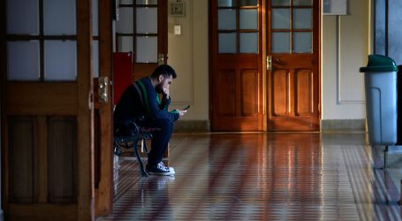 Mineduc extiende plazo de postulación a beneficios estudiantiles