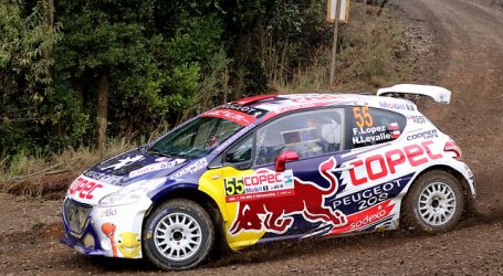 ‘Chaleco’ López desafía a la lluvia en la carrera más larga del RallyMobil