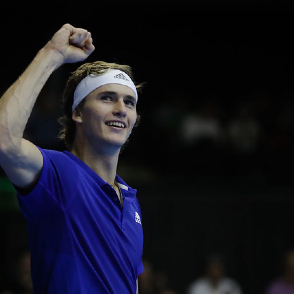 Tenis-Finals ATP: Zverev derrota a Djokovic y se cita en la final con Medvedev