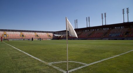 La selección chilena estaría a una firma de recibir a Argentina en Calama
