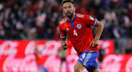 Mauricio Isla se pierde el partido con Paraguay por ser contacto estrecho