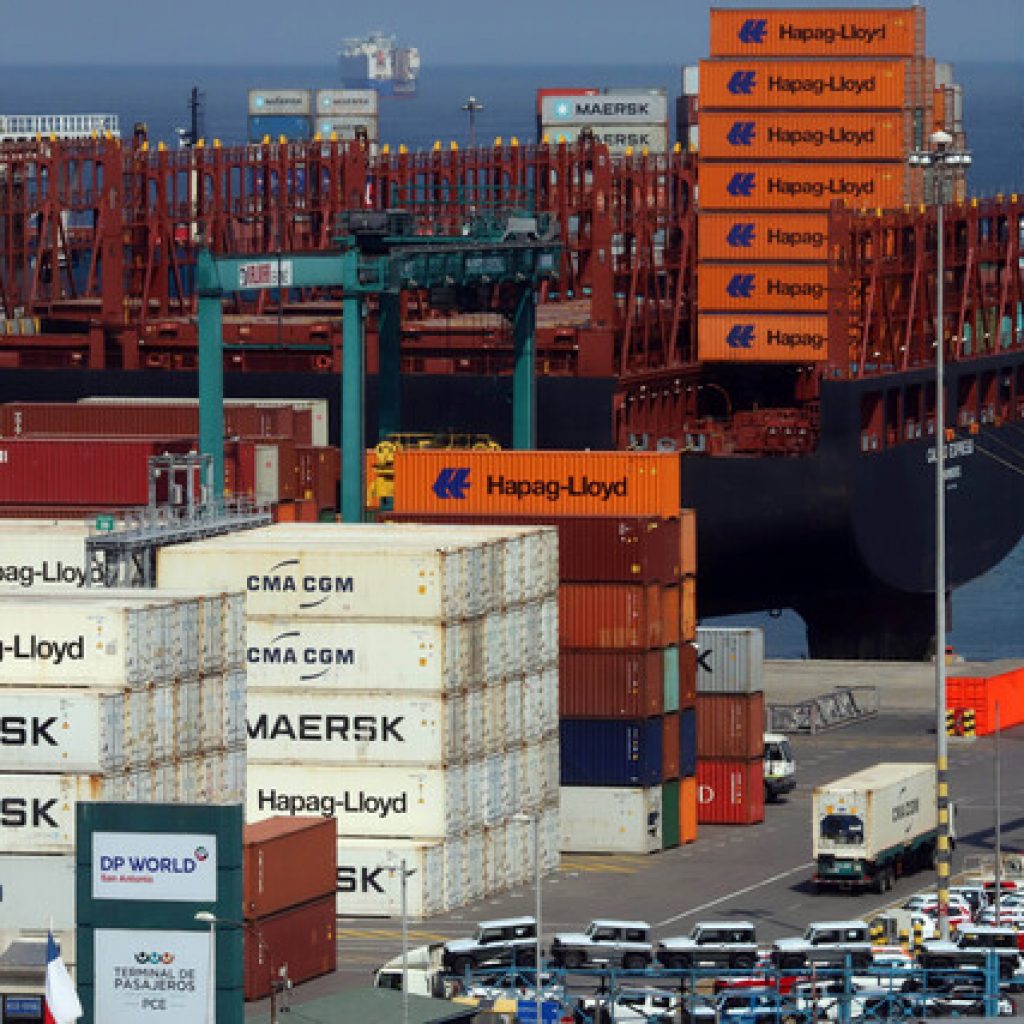 Comercio exterior de Chile creció 40% en los primeros 10 meses de 2021