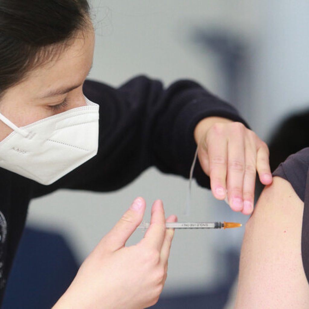 91,06% de la población mayor de 18 años ha completado su esquema de vacunación