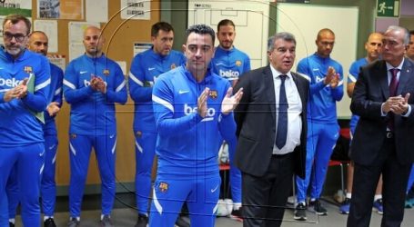 Champions-Xavi: “Por ahora déjame soñar y en pensar en ganar”