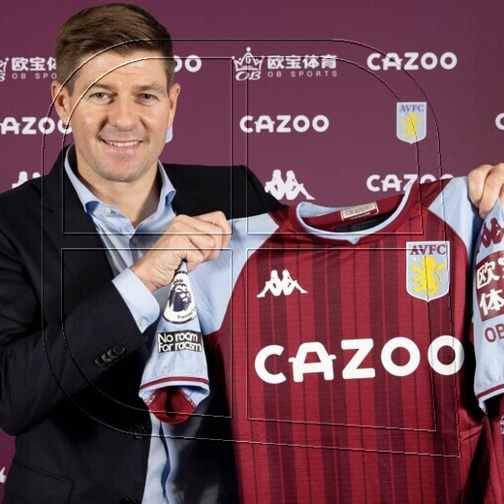 El Aston Villa contrató a Steven Gerrard como nuevo director técnico