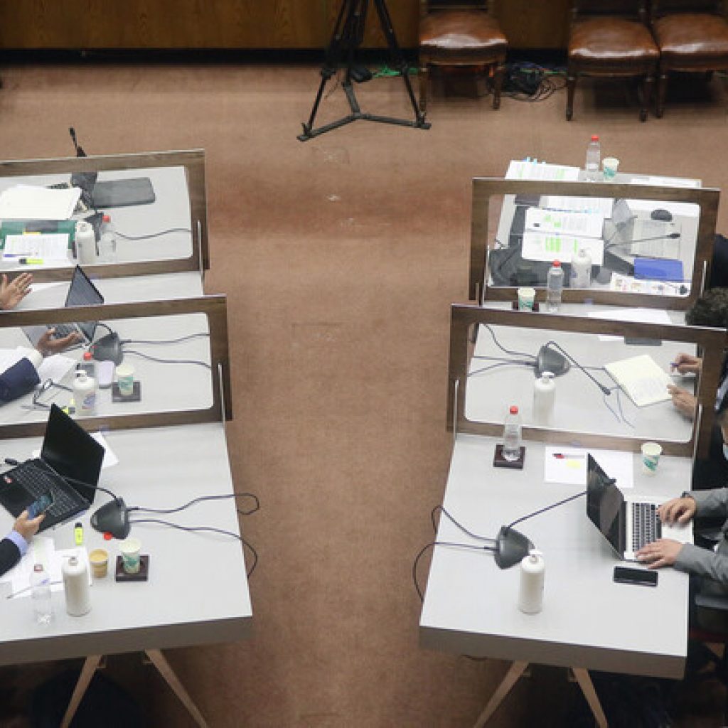 Diputados expusieron argumentos para sostener acusación contra Piñera