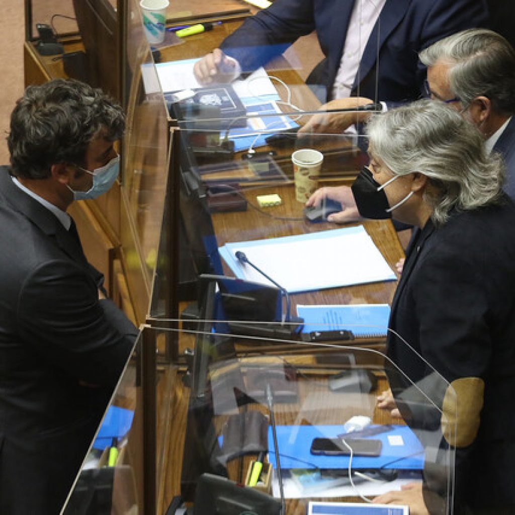 Diputados acusadores y defensa expusieron argumentos por AC contra Piñera