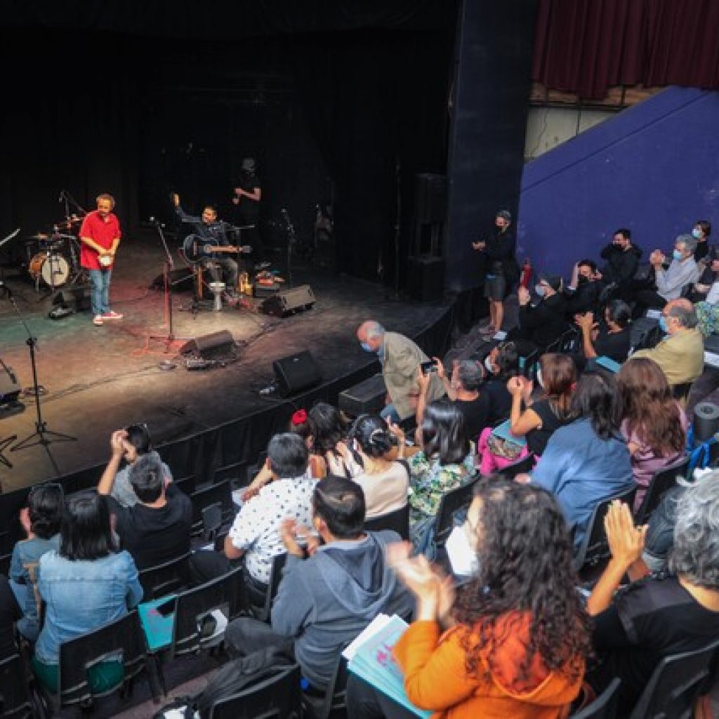 Apruebo Dignidad sella compromiso con el mundo de las culturas