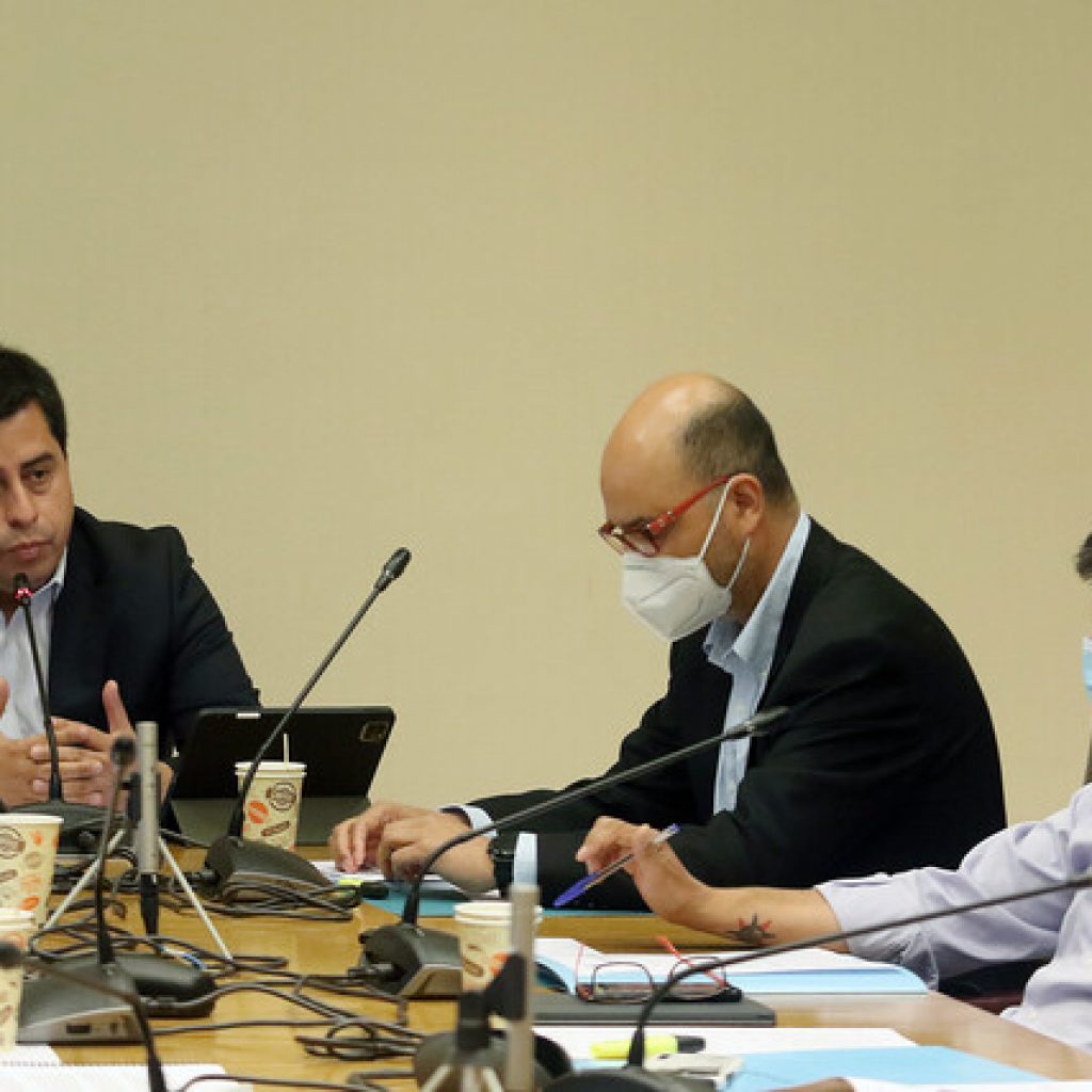 Constituyen comisión mixta por cuarto retiro:Se votará después de las elecciones