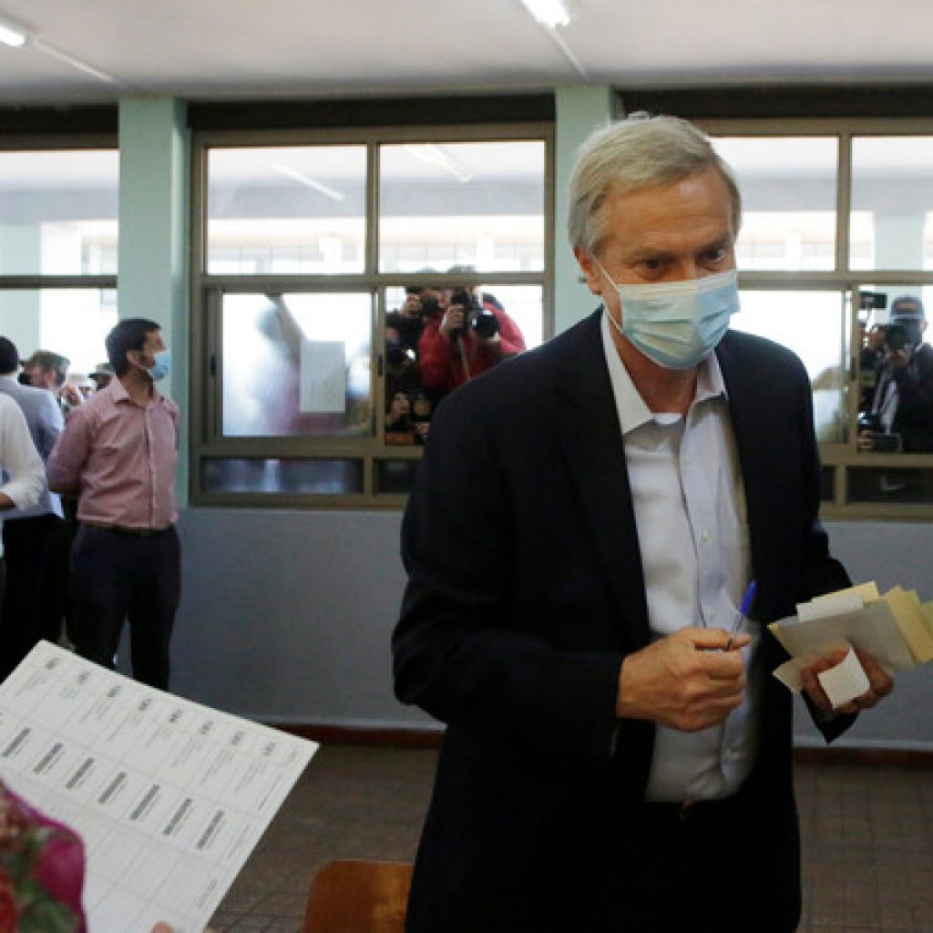 Elecciones 2021: Kast lidera las votaciones con el 10.89% de las mesas