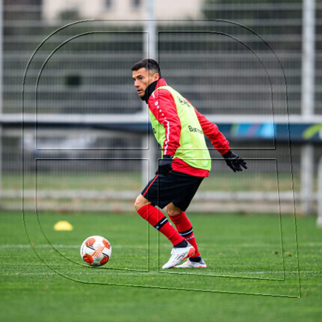 Charles Aránguiz volvió a entrenar con normalidad en el Bayer Leverkusen