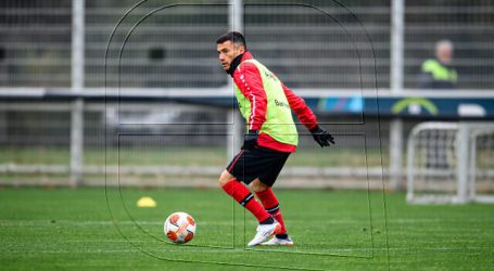 Charles Aránguiz volvió a entrenar con normalidad en el Bayer Leverkusen
