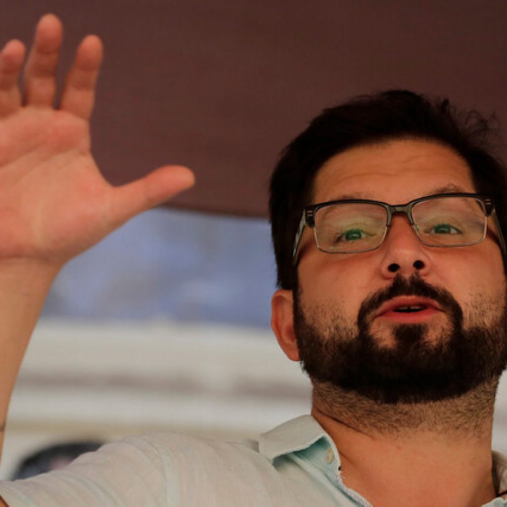 Boric propone reducir los sueldos más altos del Estado