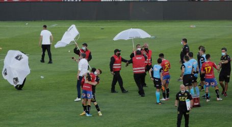 Colo Colo arriesga sanción tras conocerse informe arbitral de Piero Maza