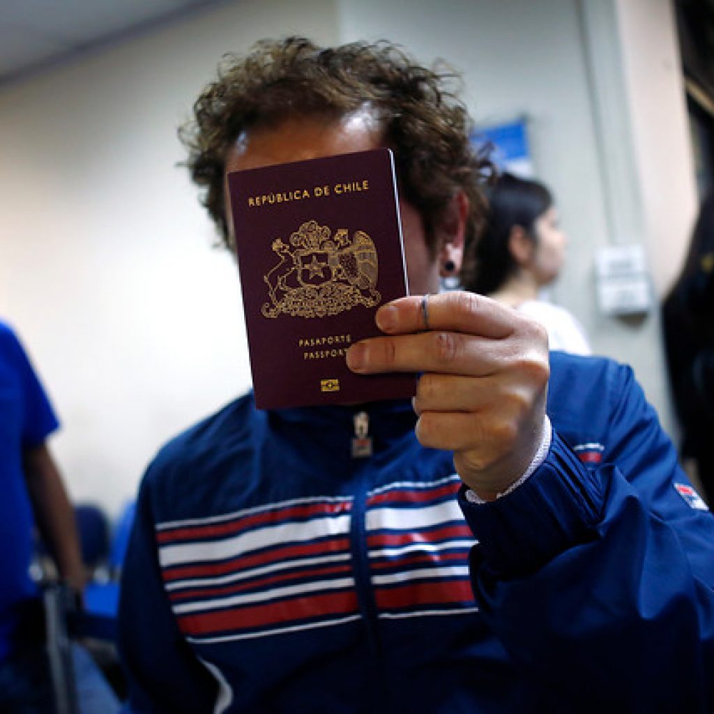 Registro Civil readjudica licitación por cédulas y pasaportes a empresa francesa