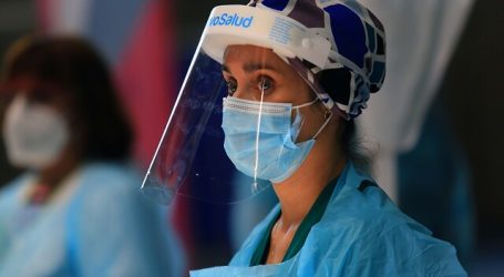 Rusia notifica una ligera disminución en sus casos diarios y muertos de COVID-19