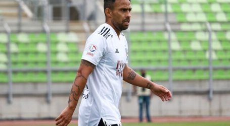 Rechazan demanda de Jorge Valdivia en contra de Blanco y Negro