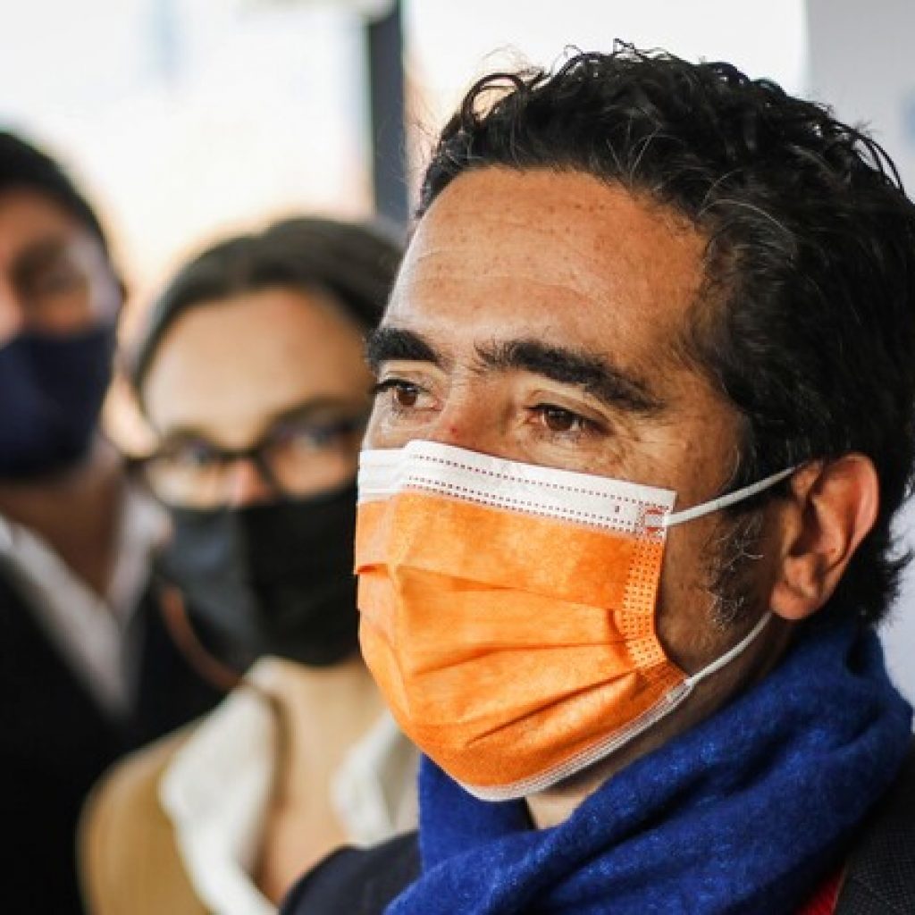 Fuenzalida cuestionó a Briones tras anular su voto en segunda vuelta