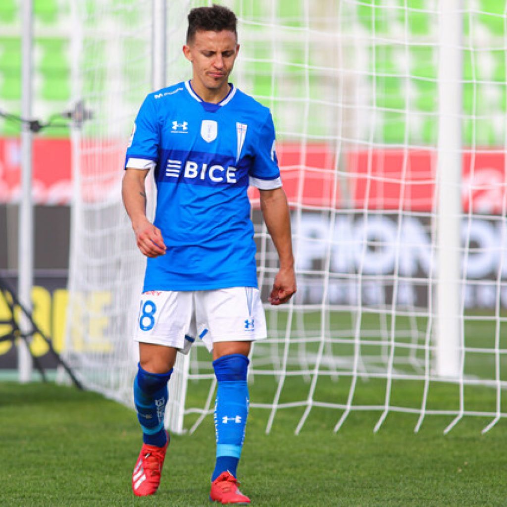 Hinchas de U. Católica se manifestaron por posible partida de Diego Buonanotte