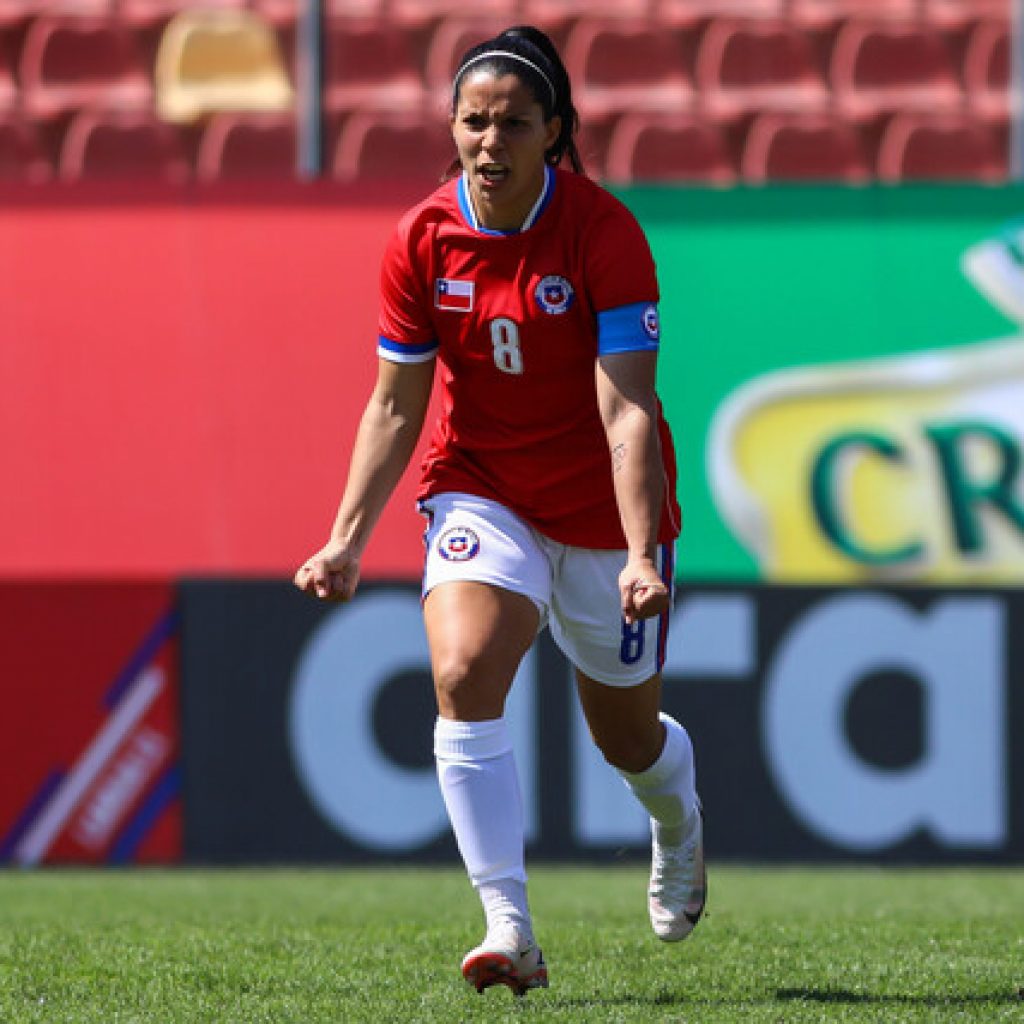 Karen Araya deja Santiago Morning y vuelve al fútbol europeo