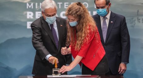 Presidente Piñera y canciller Allamand destacan vocación internacional de Chile