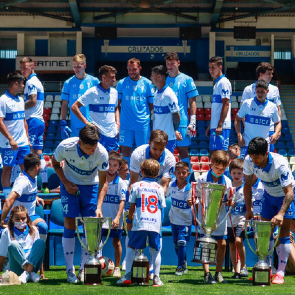 Tetracampeones: Universidad Católica posó para la foto oficial