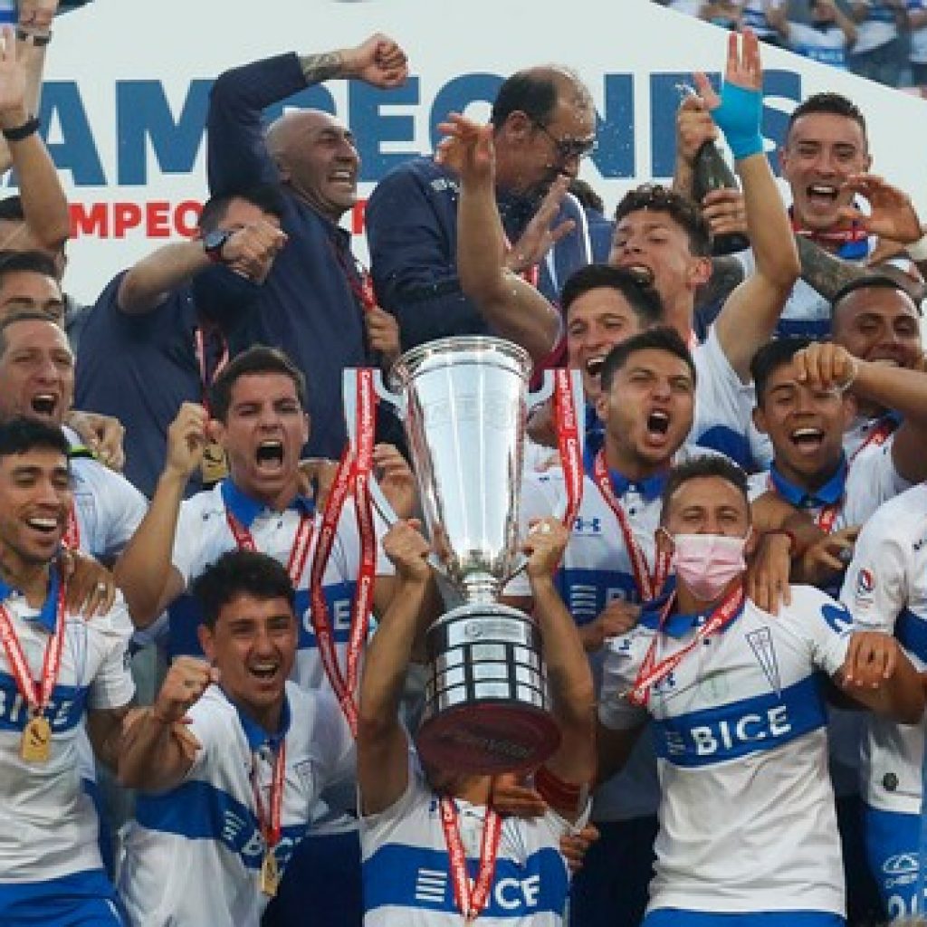 Presidente de la FIFA felicitó a Universidad Católica por el tetracampeonato