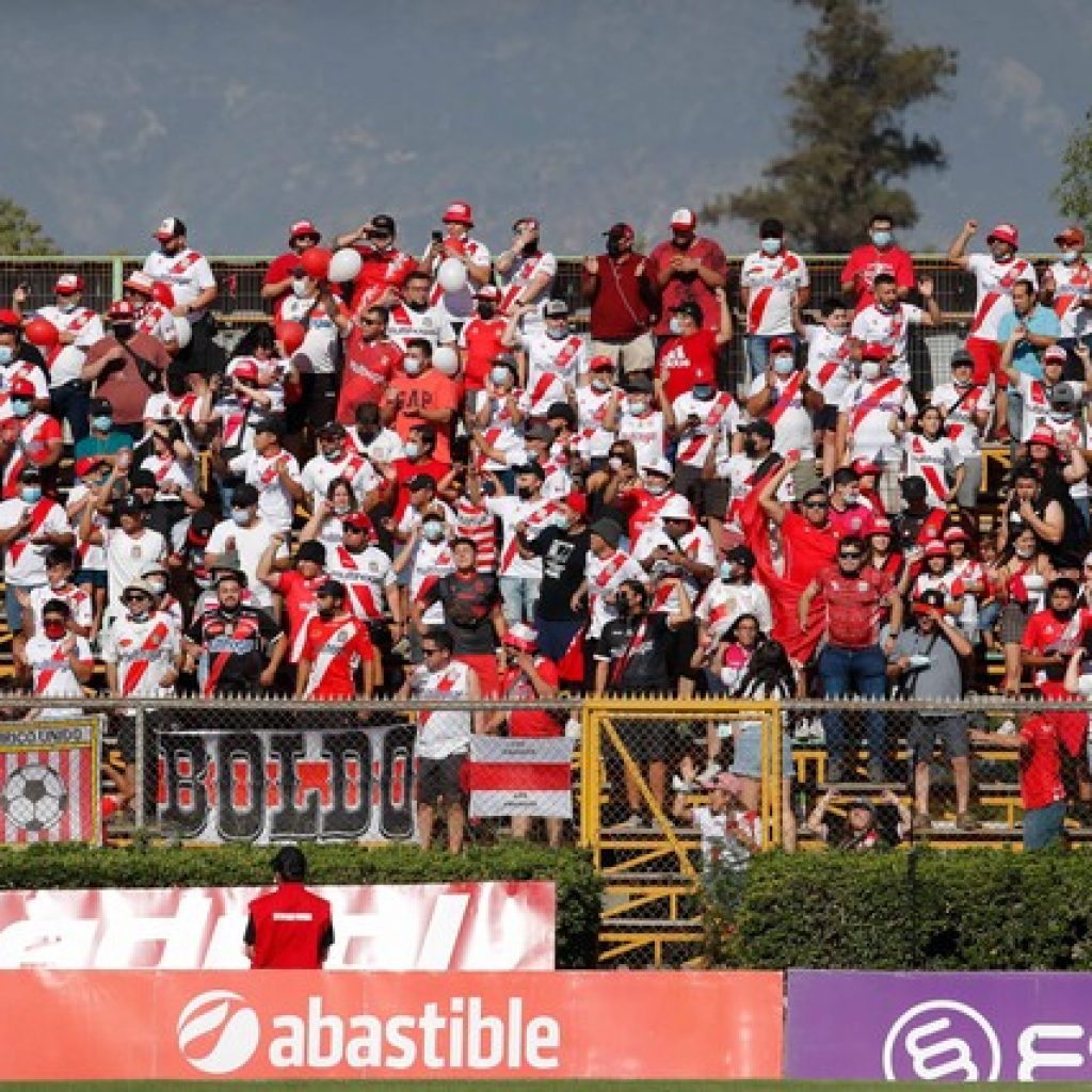 Curicó U. denunció ataques sexuales contra hinchas de parte de fanáticos de la U