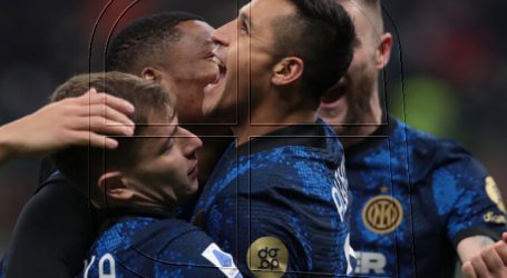 Desde Italia apuntan posible trueque que llevaría a Alexis Sánchez al Napoli