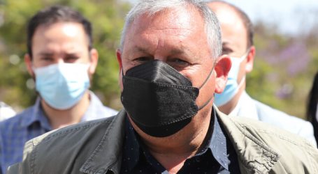 Valparaíso: Gobernador Mundaca firma convenios del 6% FNDR