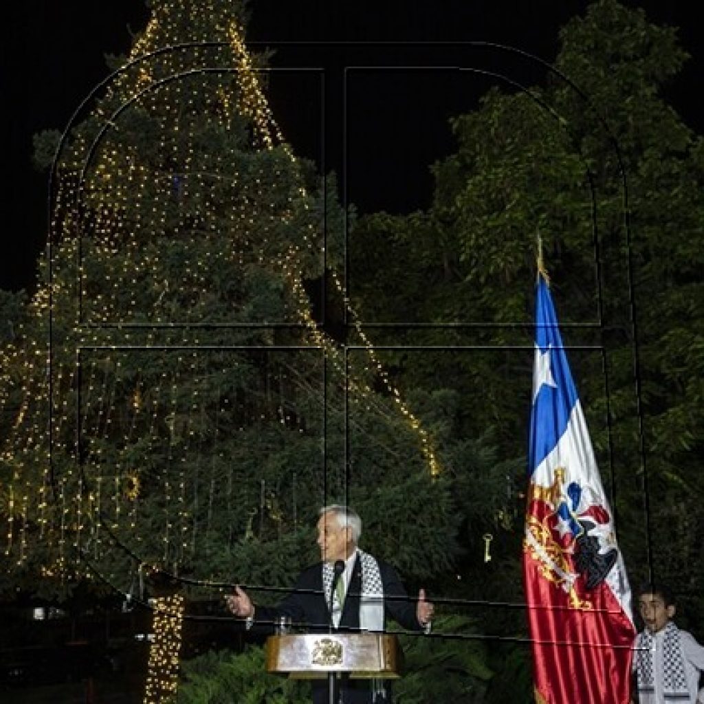 Piñera encabeza ceremonia de Navidad de la Comunidad Palestina en Chile