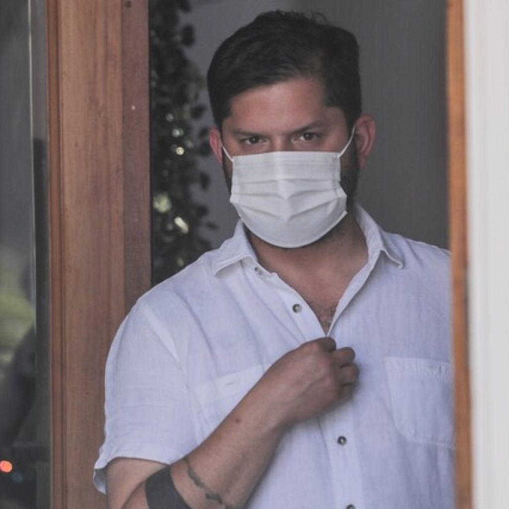 Boric destaca “diálogo permanente” con los partidos que lo apoyaron