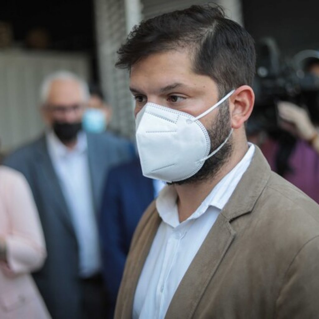 Boric envía saludo de Año Nuevo: “Se vienen cosas buenas para Chile”