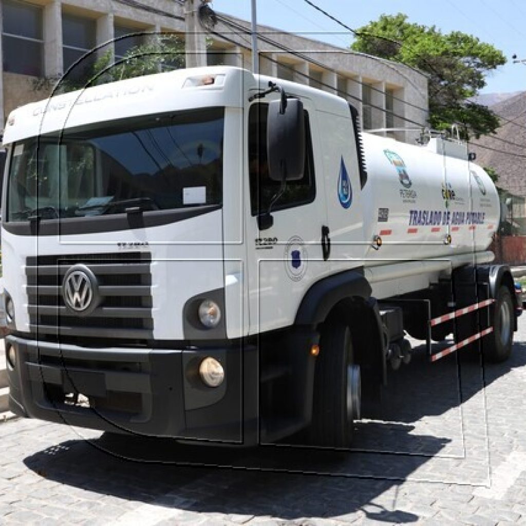 Petorca recibe primeros camiones aljibes financiados por el Gobierno Regional