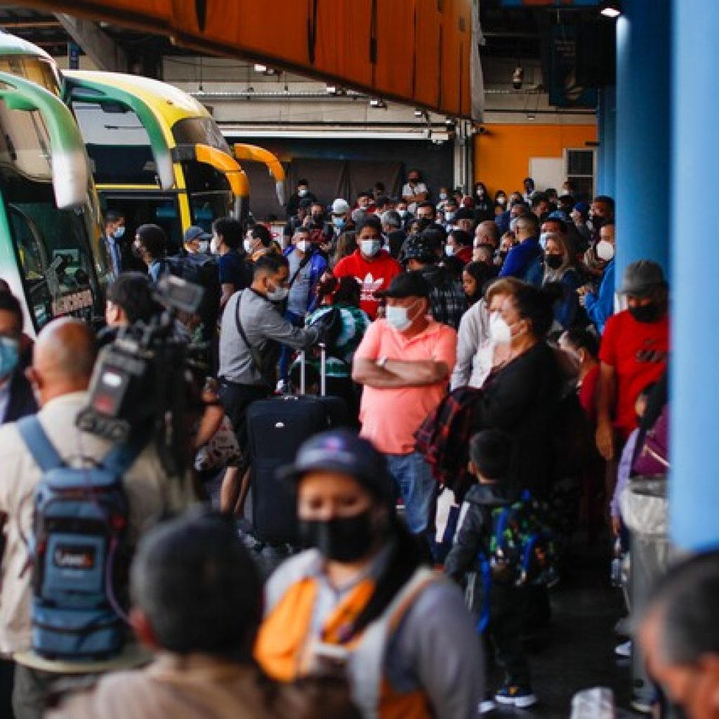 Detienen a dos choferes en Terminal Sur tras dar positivo a test de drogas