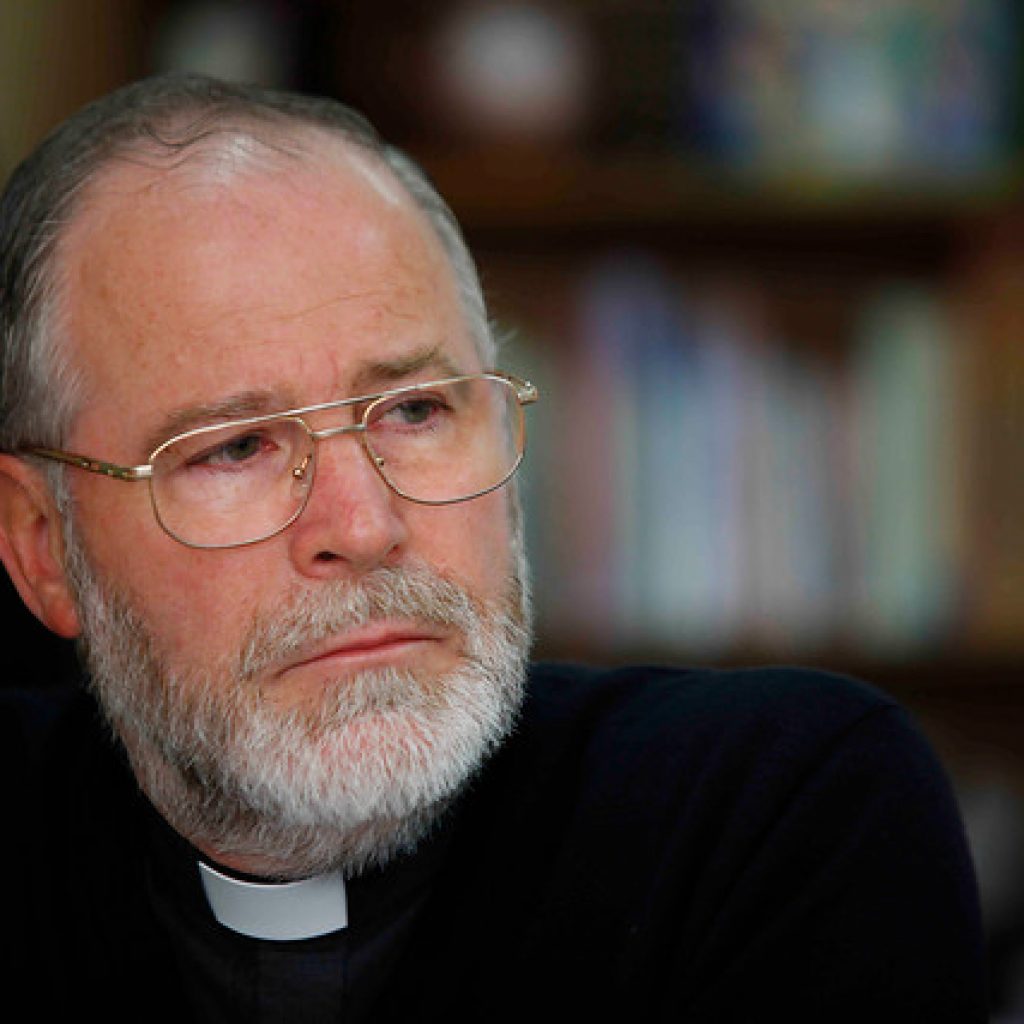 Papa Francisco acepta renuncia Bernardo Bastres como Obispo de Punta Arenas